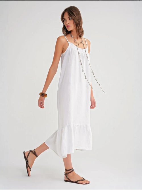 Midi mousseline jurk met ruchesdetail mixray - Kiabi Midi mousseline jurk met ruchesdetail mixray - Kiabi