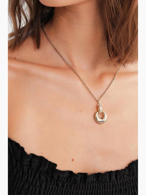 Midi mousseline jurk met ruchesdetail mixray - Kiabi Midi mousseline jurk met ruchesdetail mixray - Kiabi
