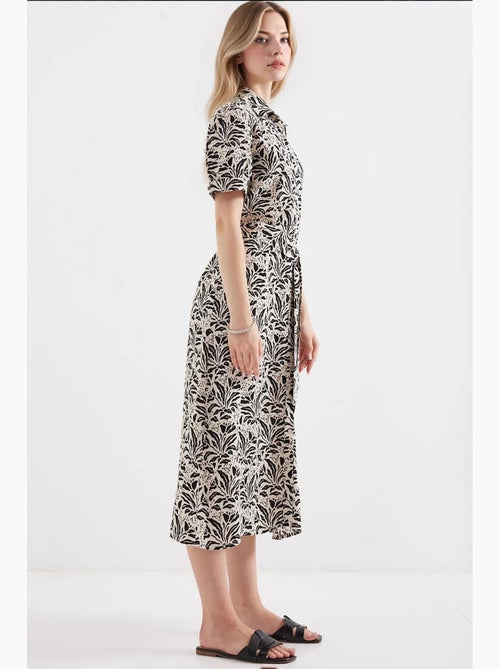 Midi overhemdjurk met zebraprint en ceintuur bdart - Kiabi Midi overhemdjurk met zebraprint en ceintuur bdart - Kiabi