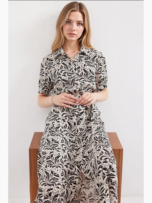 Midi overhemdjurk met zebraprint en ceintuur bdart - Kiabi Midi overhemdjurk met zebraprint en ceintuur bdart - Kiabi