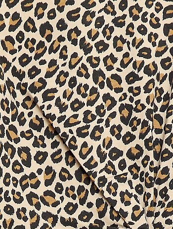 Midi T-shirtjurk met decoratieve knoop vooraan