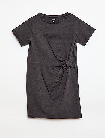 Midi T-shirtjurk met decoratieve knoop vooraan