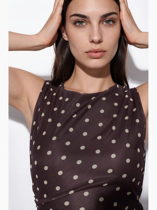 Midi tule jurk met polkadots en ronde hals hiccup - Kiabi Midi tule jurk met polkadots en ronde hals hiccup - Kiabi