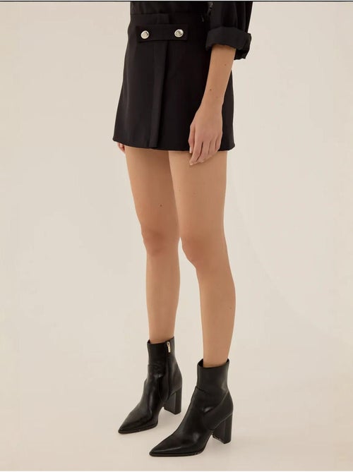 Mini-jupe avec détails boutonnés - Kiabi Mini-jupe avec détails boutonnés - Kiabi