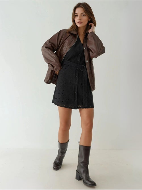 Mini-jurk met print en v-hals pika collection hiccup - Kiabi Mini-jurk met print en v-hals pika collection hiccup - Kiabi