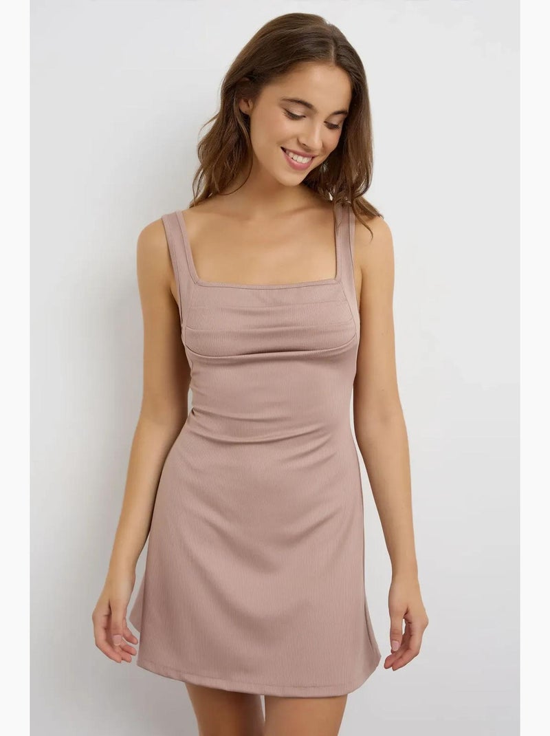 Mini-jurk met rimpeling en vierkante hals hiccup Beige - Kiabi