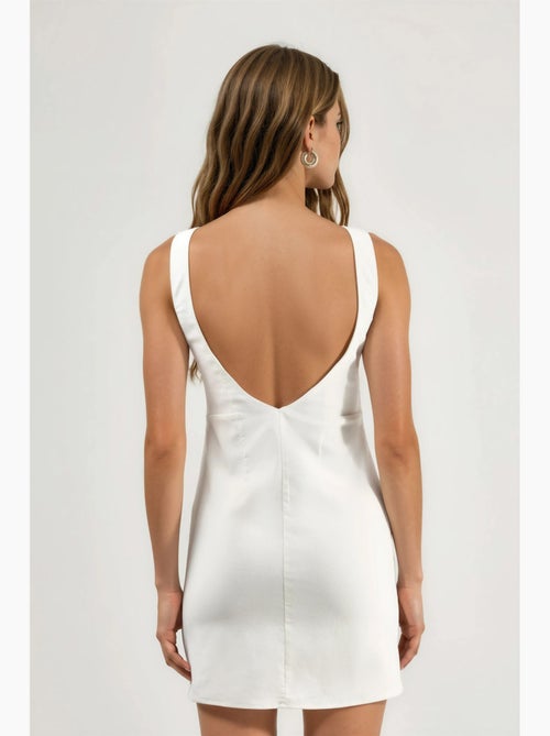 Mini-jurk met rugdetail hiccup - Kiabi Mini-jurk met rugdetail hiccup - Kiabi