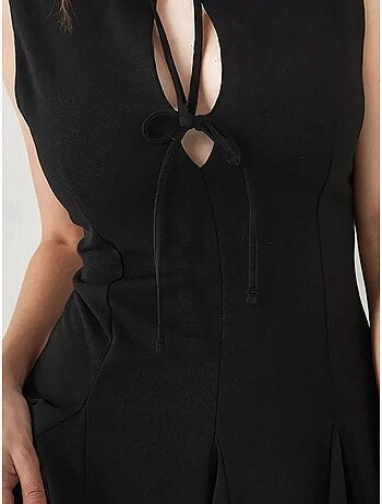 Mini-robe ajustée avec nœud