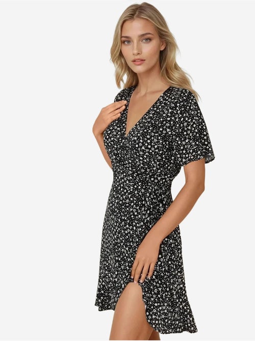 Mini-robe en viscose à col en v et motif fleuri hiccup - Kiabi Mini-robe en viscose à col en v et motif fleuri hiccup - Kiabi