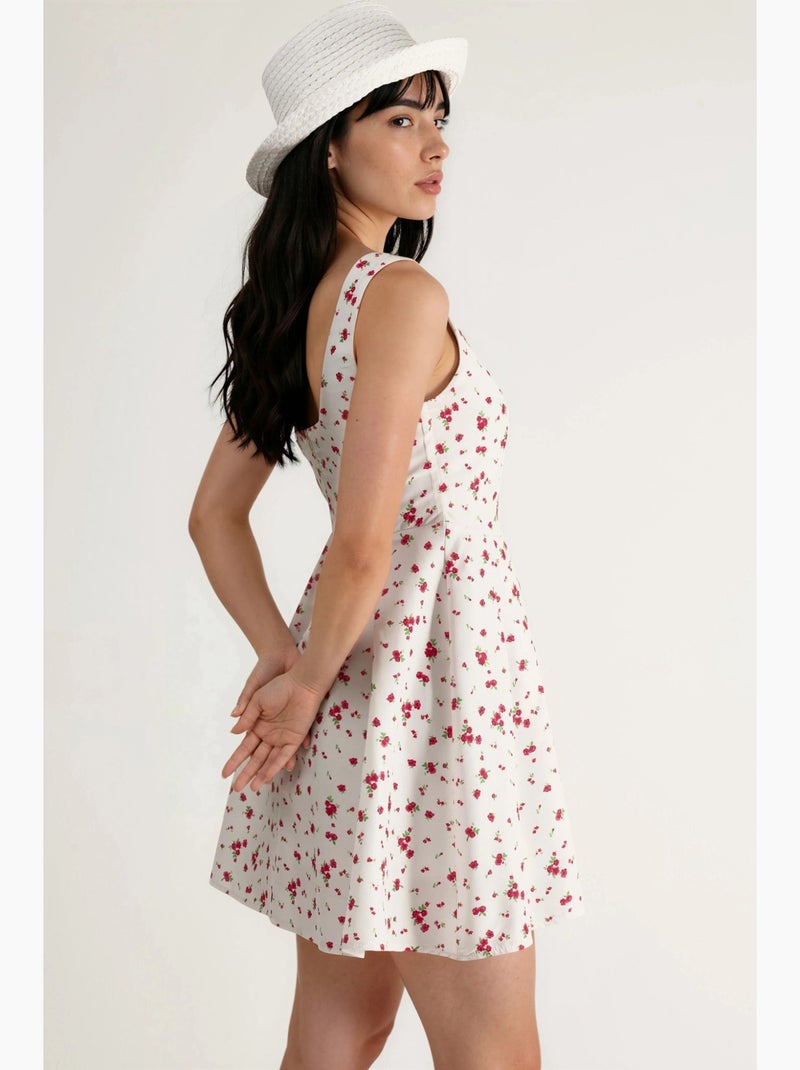 Mini-robe florale coupe a avec col ras du cou hiccup Blanc - Kiabi