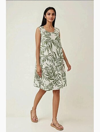 Mini-robe florale sans manches coupe a hiccup
