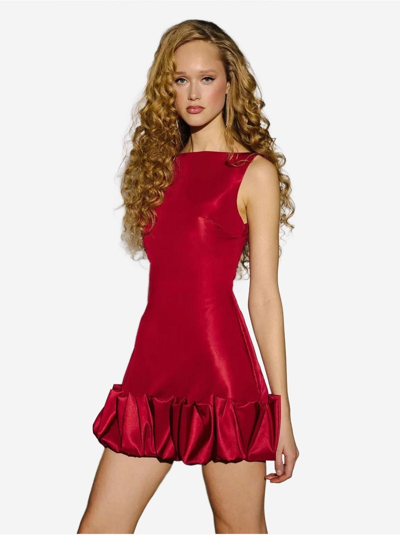 Mini-robe moulante dos nu avec ourlet ballon Rouge - Kiabi