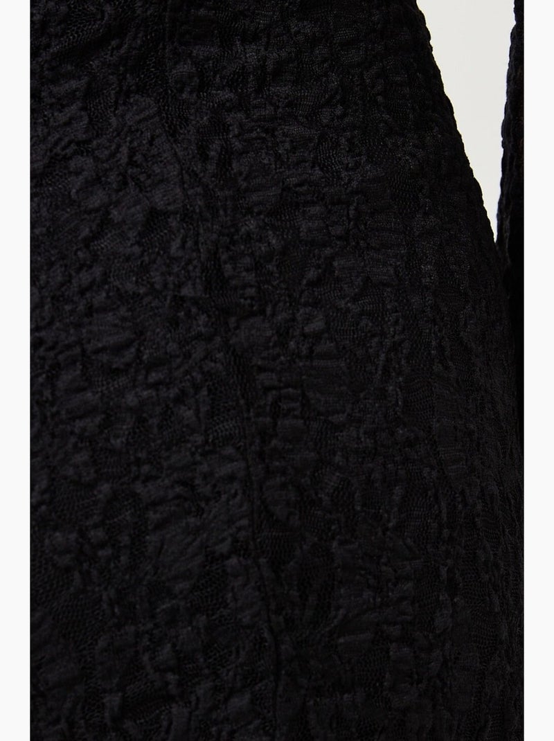 Mini-robe moulante en dentelle avec doublure hiccup Noir - Kiabi