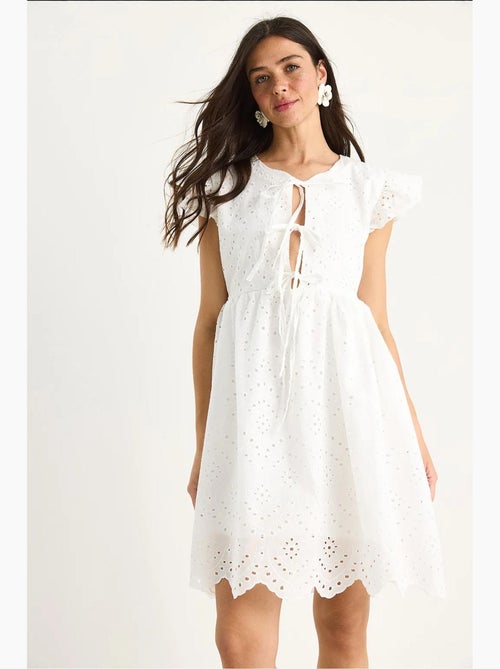 Minijurk met strikdetail en ringetjesvoering lucci - Kiabi Minijurk met strikdetail en ringetjesvoering lucci - Kiabi