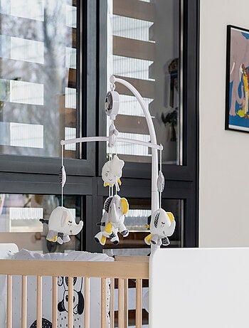 Mobile musical bébé eléphant en coton - sauthon