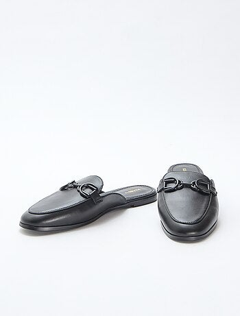 Mocassin détaillée à chaine