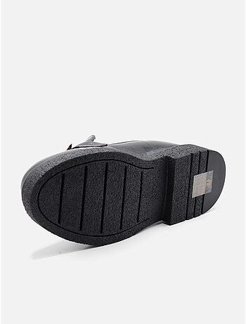 Mocassins à finition brillante