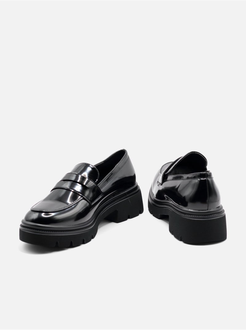 Mocassins à finition brillante Noir - Kiabi