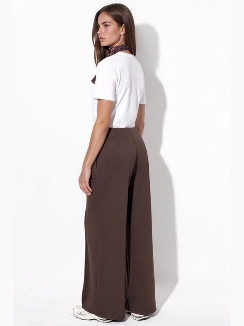 Modal touch ribdetail straight leg broek hiccup - Kiabi Modal touch ribdetail straight leg broek hiccup - Kiabi