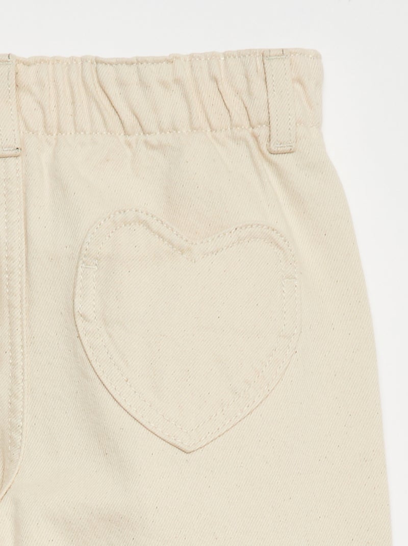 Mom jeans met hartvormige zakken Wit - Kiabi