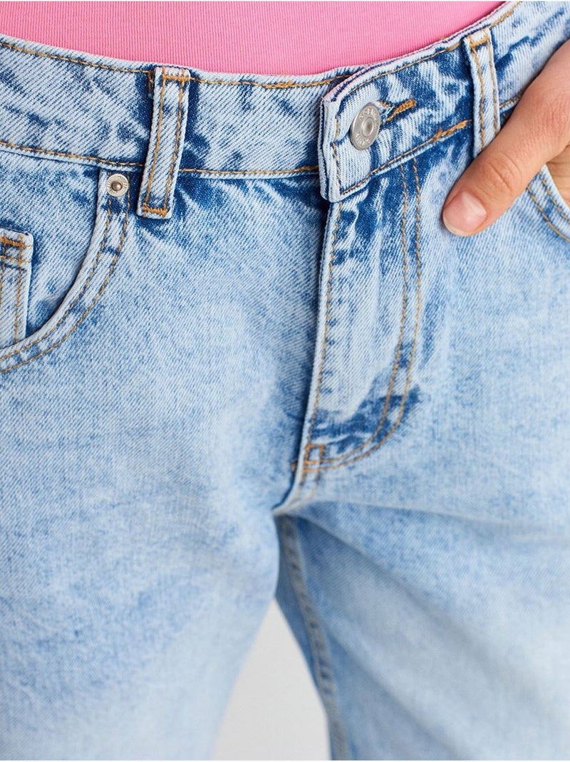 Mom jeans met hoge taille en rechte pijp dilvin Lichtblauw - Kiabi