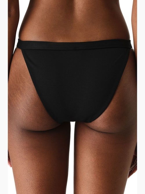 Montana bikinibroekje met structuur aan de zijkant en middelhoge taille penti - Kiabi Montana bikinibroekje met structuur aan de zijkant en middelhoge taille penti - Kiabi