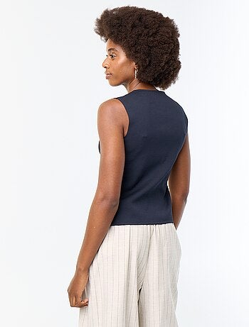 Mouwloos fijngebreid vest
