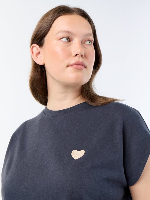 Mouwloos T-shirt van jerseytricot met klein borstborduurwerk - Kiabi