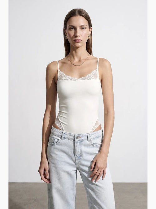 Mouwloze bodyblouse van kant, slim fit dilvin - Kiabi