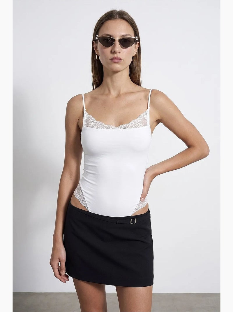 Mouwloze bodyblouse van kant, slim fit dilvin Wit - Kiabi