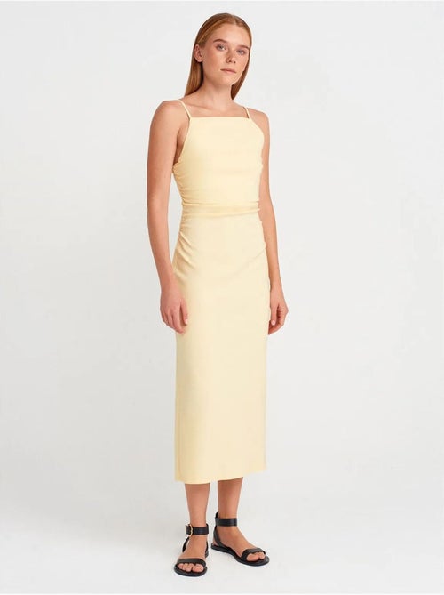 Mouwloze bodycon midi-jurk dilvin - Kiabi Mouwloze bodycon midi-jurk dilvin - Kiabi