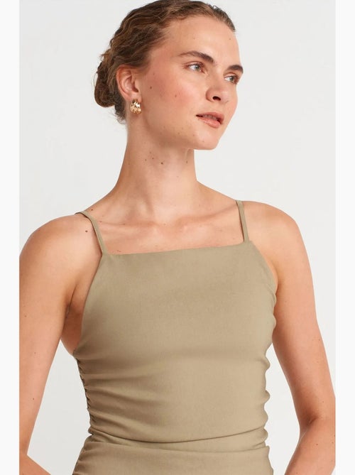 Mouwloze bodycon midi-jurk dilvin - Kiabi Mouwloze bodycon midi-jurk dilvin - Kiabi