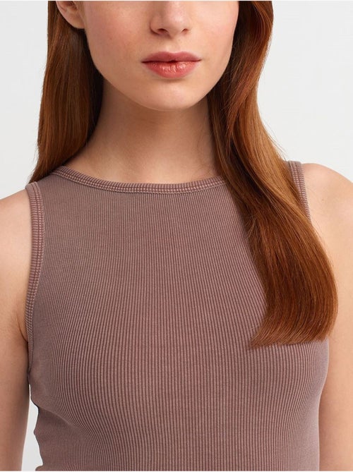Mouwloze bodycon midi-jurk dilvin - Kiabi Mouwloze bodycon midi-jurk dilvin - Kiabi