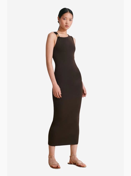 Mouwloze bodycon midi-jurk met accessoiredetail dilvin - Kiabi Mouwloze bodycon midi-jurk met accessoiredetail dilvin - Kiabi