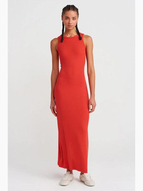 Mouwloze bodycon midi-jurk met split dilvin - Kiabi Mouwloze bodycon midi-jurk met split dilvin - Kiabi