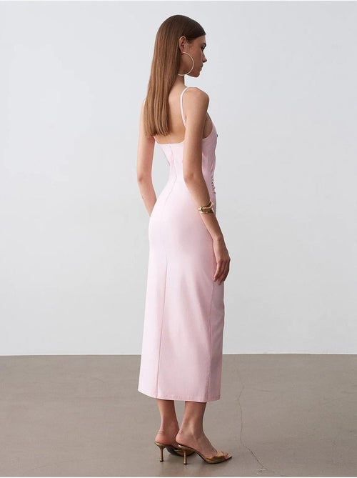 Mouwloze bodycon midi-jurk voor dames dilvin - Kiabi Mouwloze bodycon midi-jurk voor dames dilvin - Kiabi