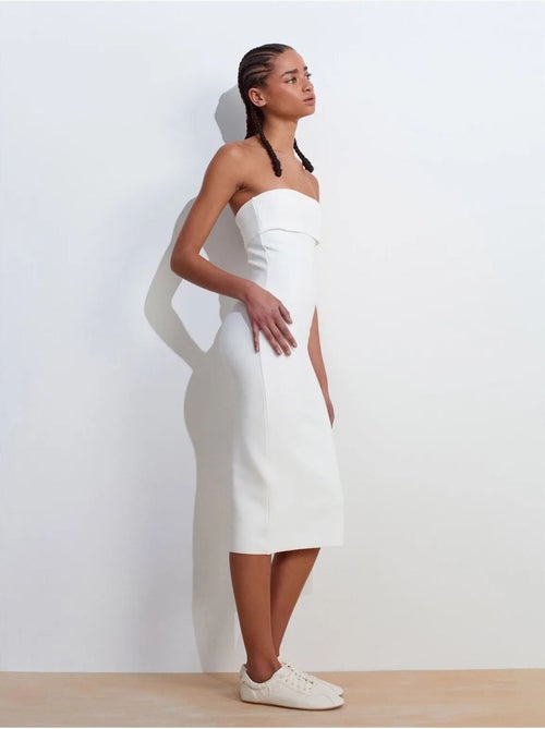 Mouwloze bodycon midi-jurk zonder bandjes dilvin - Kiabi Mouwloze bodycon midi-jurk zonder bandjes dilvin - Kiabi