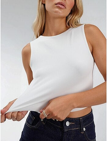 Mouwloze gebreide blouse met boothals busem