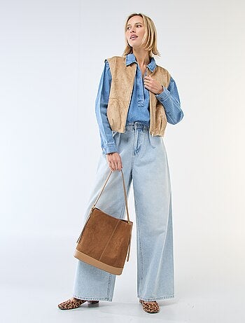 Mouwloze jas van suèdine