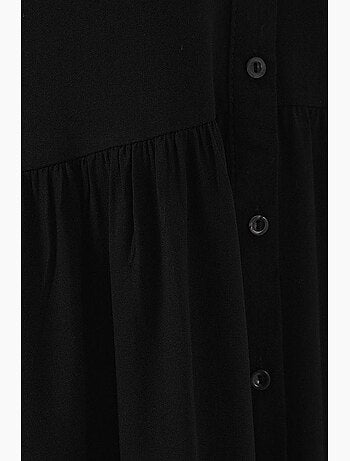 Mouwloze midi-jurk met knopen en overhemdkraag bdart