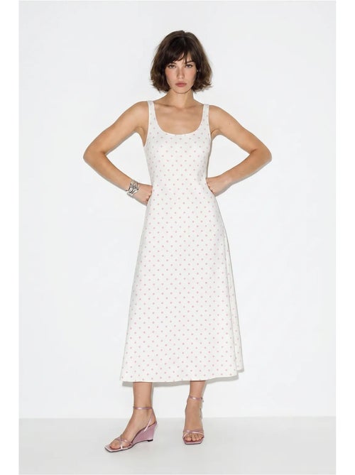 Mouwloze midi-jurk met stippen en strikdetail lucci - Kiabi Mouwloze midi-jurk met stippen en strikdetail lucci - Kiabi