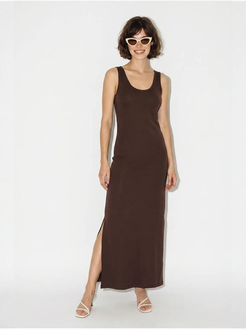 Mouwloze rechte maxi-jurk met split lucci - Kiabi Mouwloze rechte maxi-jurk met split lucci - Kiabi