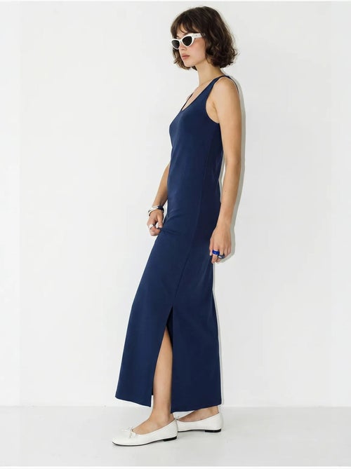 Mouwloze rechte maxi-jurk met split lucci - Kiabi Mouwloze rechte maxi-jurk met split lucci - Kiabi