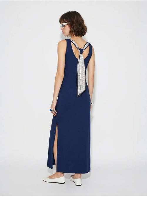 Mouwloze rechte maxi-jurk met split lucci - Kiabi Mouwloze rechte maxi-jurk met split lucci - Kiabi