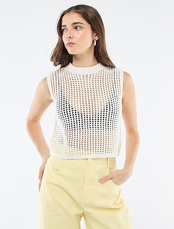Mouwloze top van gehaakte stof
