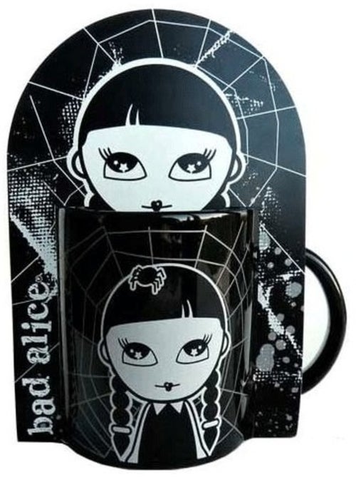 Mug imprimé 'Bad Alice' à anse latérale noir et blanc – - Kiabi Mug imprimé 'Bad Alice' à anse latérale noir et blanc – - Kiabi