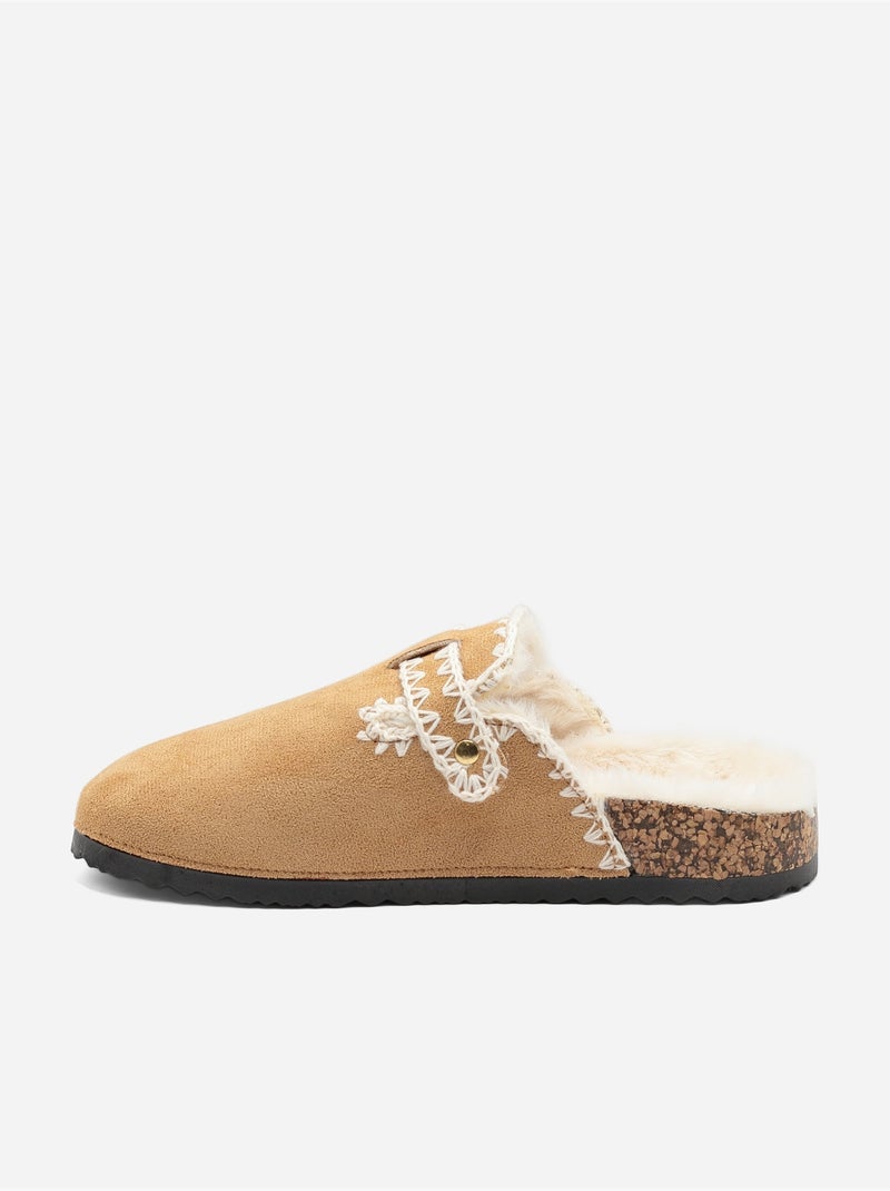Mules à enfiler Camel - Kiabi