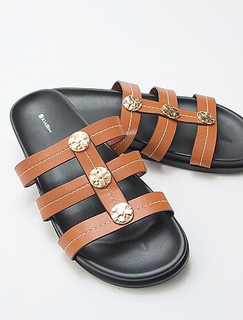 Mules avec boutons dorés fantaisies