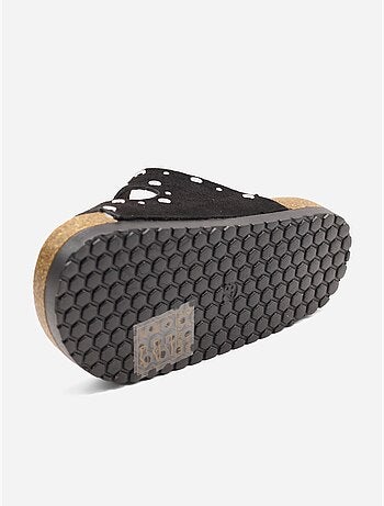 Mules cloutées