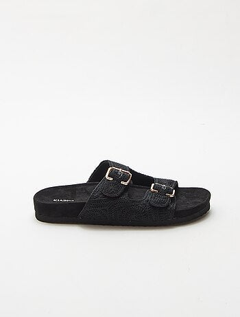 Mules met dubbele bandjes in macramé